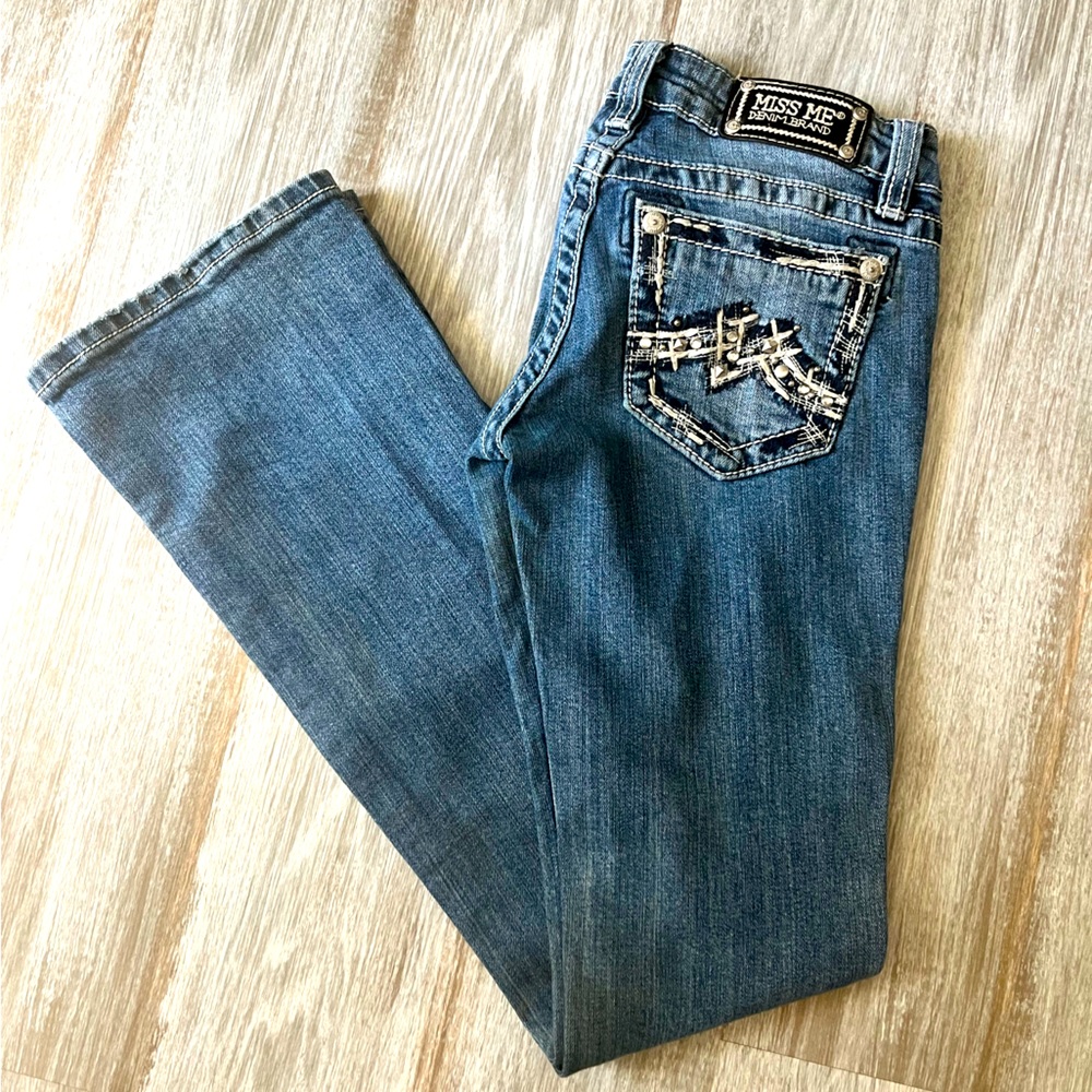 Miss Me jeans. Sz 26. Boot cut